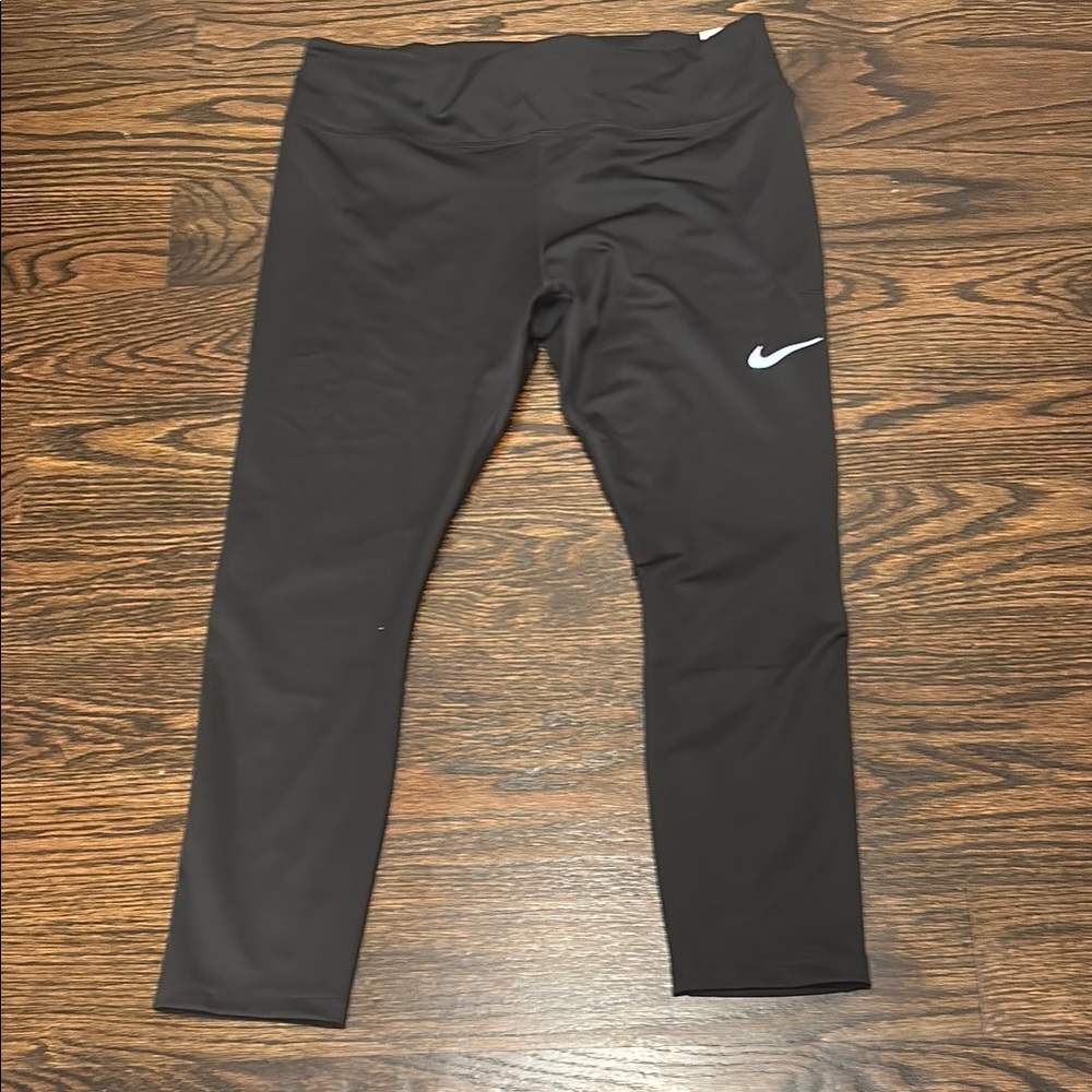 Nike cropped Leggings size XL